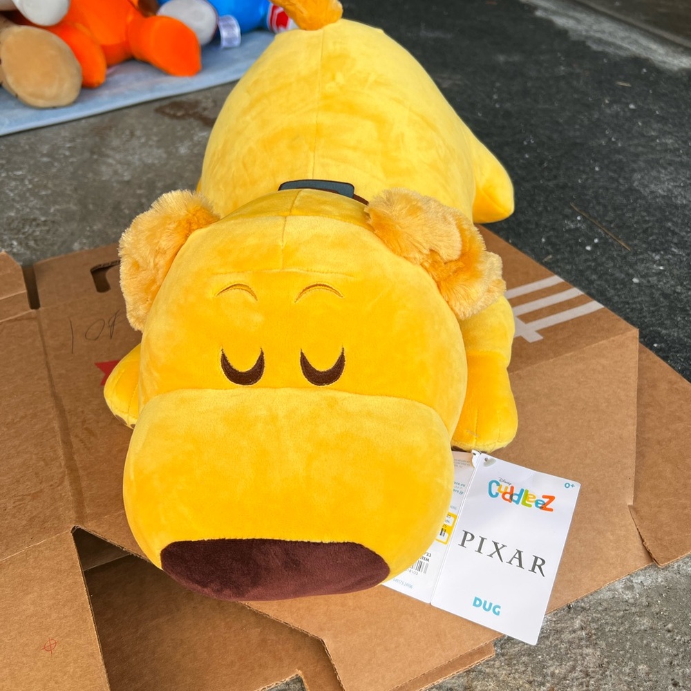 Dug Cuddleez plush